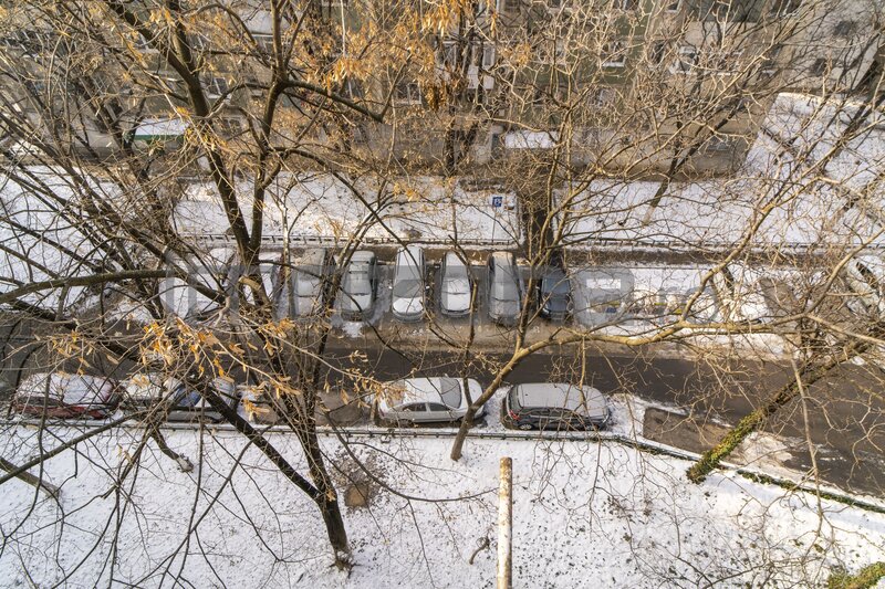 Lujerului, apartament cu 2 camere, 5 min. metrou Lujerului, decomandat, 6/10, comision 0%.